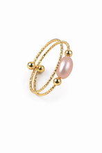 Load image into Gallery viewer, Natural Freshwater Pearl Rings
